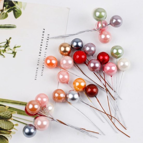 20 stuks kunstkerstbessen met steel, 12 mm, mini-knutselbessen van schuim en draad, kunstkralen, voor doe-het-zelf decoratie, krans, kerstboom, bloemstukken, zilver — afbeelding 2