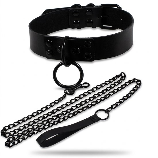 Zwarte kunstleren choker met een metalen ring en een afneembare zwarte ketting met een lus.