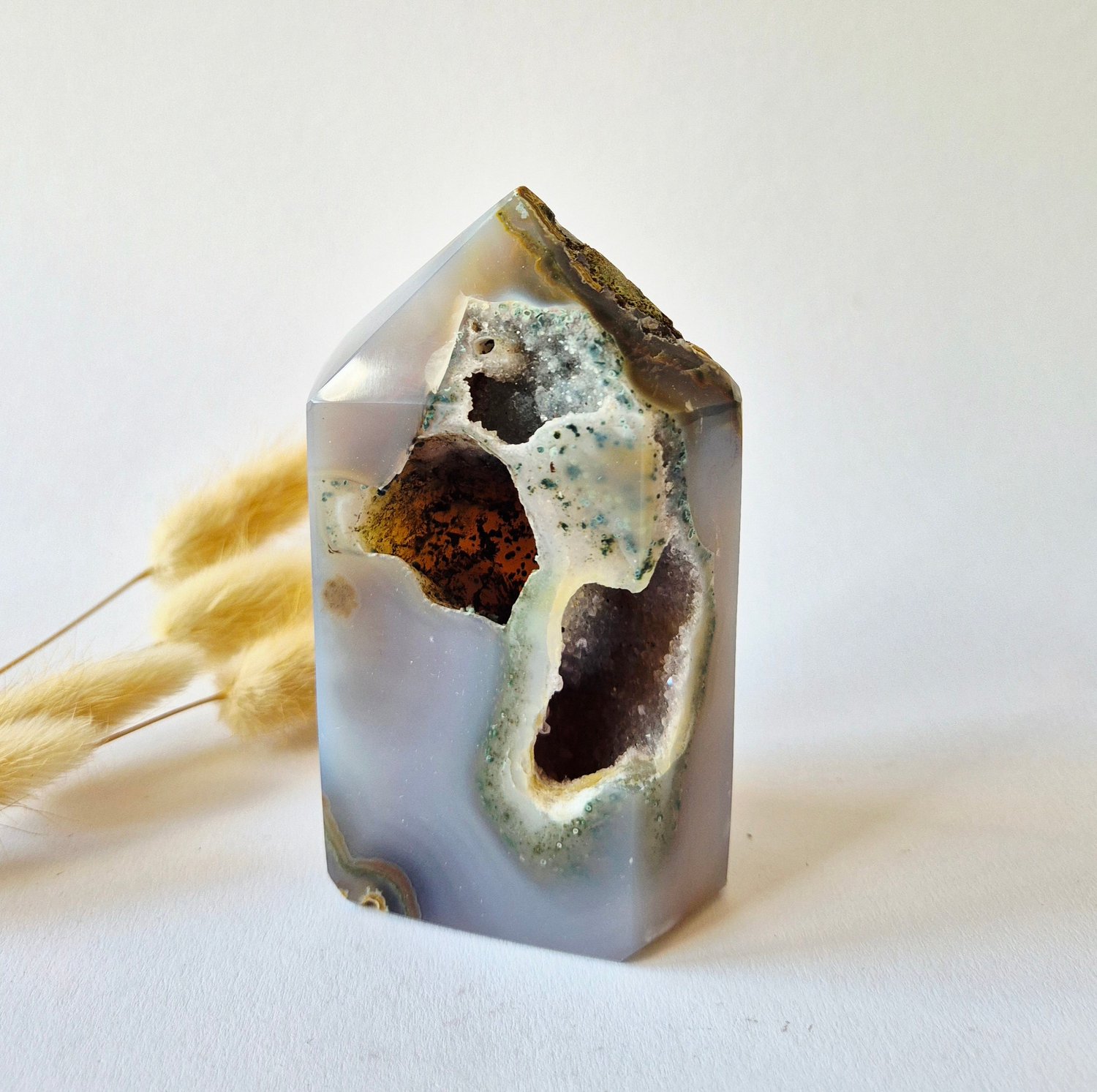 Moonlight Gemstones Druzy Agaat Toren uit Uruguay 357 gram | Natuurlijke Geode Edelsteen Meerkleurig
