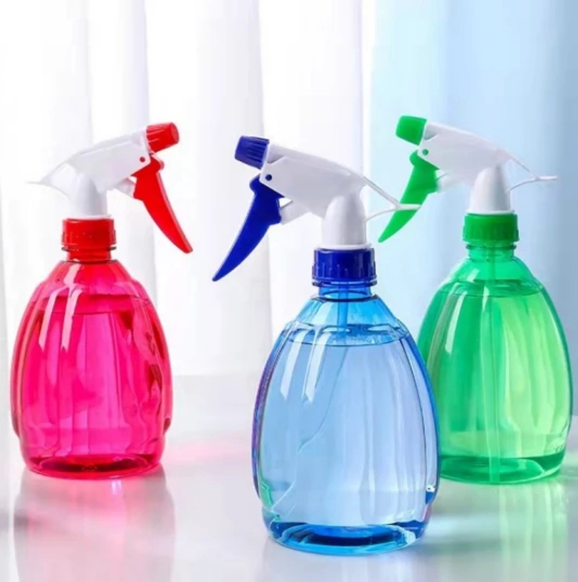 Set van 3 vernevelende spuitflessen – hervulbare- lege plastic flessen-geschikt voor het besproeien van planten- huishoudelijk gebruik en schoonmaakklussen