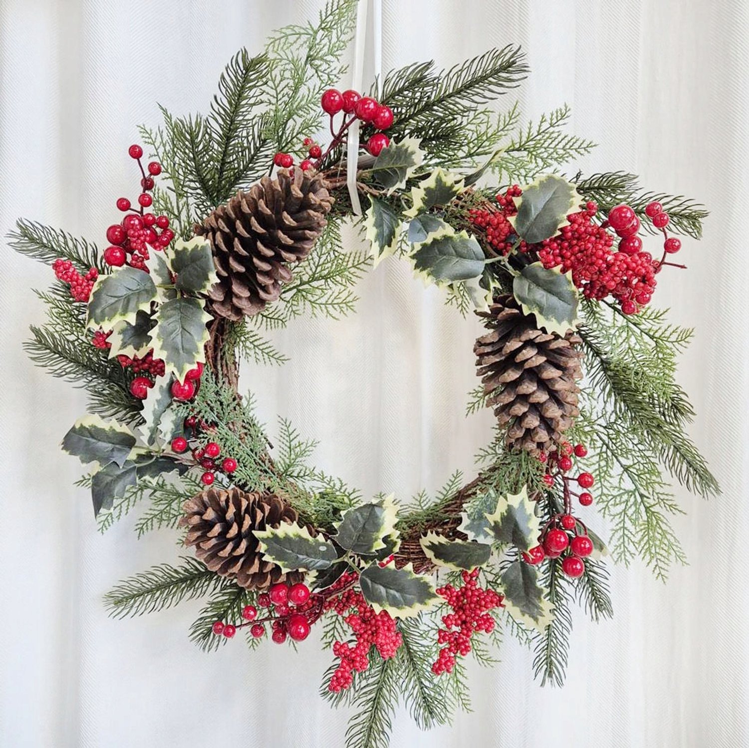 Kunstmatige Ilex Deurkrans 55cm - Sfeervolle Decoratie