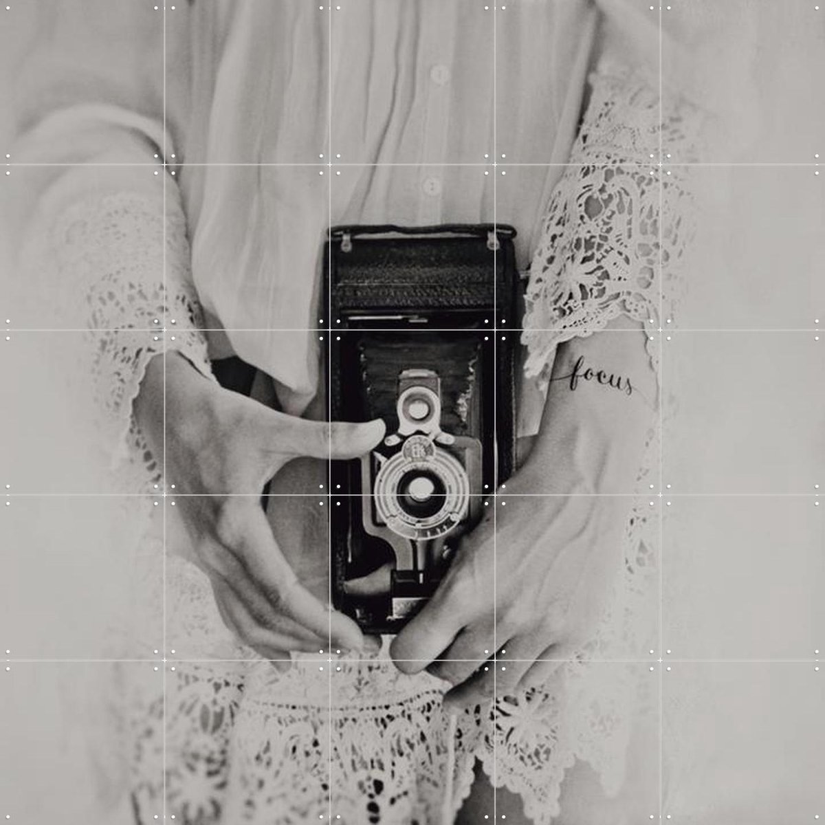 IXXI Photography Focus, STUDIO HANNAH LEMHOLT - 100 x 100 cm - Gratis ophangtool - Grote wanddecoratie en posters - Vintage, Fotografie, Woonkamer