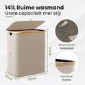 Beige wasmand van 141L met bamboe frame, deksel en afmetingen 67x57x38cm