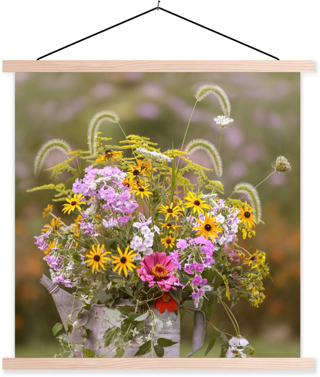 Posterhanger incl. Poster 120x120 cm - Schoolplaat - Bloemen - Gieter - Kleur - Textielpos