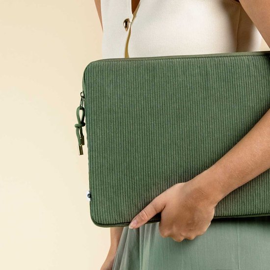 Selencia Laptop Sleeve - Housse pour ordinateur portable adaptée à 16,2 pouces / 16 pouces / 15 pouces / 15,3 pouces / 15,6 pouces - Selencia Corderoy Sleeve - vert