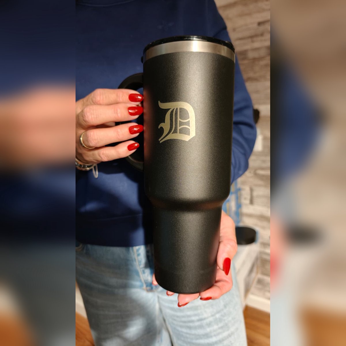 Thermosfles / Thermosbeker met eigen naam - Zwart - Laser gegraveerd — cadeau in Eigen foto/tekst - foto 5