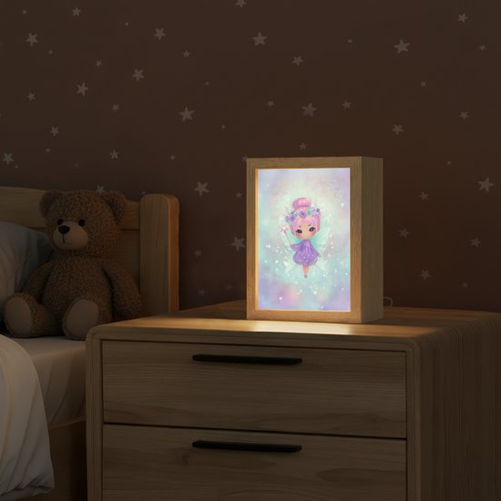 Nachtlampje 15x20 cm - Kinder lampje - Fee - Paars - Glinsters - Tafellamp kinderkamer - Slaapkamer lamp - Bedlamp kinderen - Kinderlampje stopcontact - Wandlamp babykamer - Nachtlampjes van Merkloos — afbeelding 2
