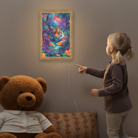 Nachtlampje 20x30 cm - Kinder lampje - Tijger - Dier - Jungle - Kleurrijk - Tafellamp kinderkamer - Slaapkamer lamp - Bedlamp kinderen - Kinderlampje stopcontact - Wandlamp babykamer - Nachtlampjes van DecoAction — afbeelding 5
