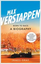 Boek "Max Verstappen: Born to Race: A Biography" met Max Verstappen op de voorgrond, rijdend in een raceauto voor een menigte.