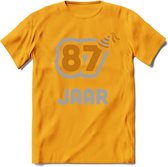 87 Jaar Feest T-Shirt | Goud - Zilver | Grappig Verjaardag Cadeau Shirt | Dames - Heren - Unisex | Tshirt Kleding Kado | - Geel - M