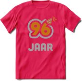 96 Jaar Feest T-Shirt | Goud - Zilver | Grappig Verjaardag Cadeau Shirt | Dames - Heren - Unisex | Tshirt Kleding Kado | - Roze - XXL