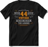 44 Jaar Legend T-Shirt | Goud - Zilver | Grappig Verjaardag Cadeau | Dames - Heren | - Zwart - XL