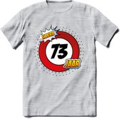 73 Jaar Hoera Verkeersbord T-Shirt | Grappig Verjaardag Cadeau | Dames - Heren | - Licht Grijs - Gemaleerd - S