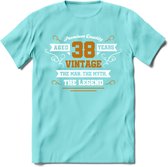 38 Jaar Legend T-Shirt | Goud - Wit | Grappig Verjaardag en Feest Cadeau Shirt | Dames - Heren - Unisex | Tshirt Kleding Kado | - Licht Blauw - L