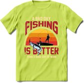 A Bad Day Fishing - Vissen T-Shirt | Grappig Verjaardag Vis Hobby Cadeau Shirt | Dames - Heren - Unisex | Tshirt Hengelsport Kleding Kado - Groen - S