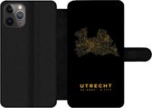 Bookcase Geschikt voor iPhone 11 Pro Max telefoonhoesje - Utrecht - Kaart - Nederland - Black and gold - Met vakjes - Wallet case met magneetsluiting