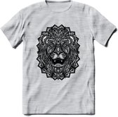 Leeuw - Dieren Mandala T-Shirt | Grijs | Grappig Verjaardag Zentangle Dierenkop Cadeau Shirt | Dames - Heren - Unisex | Wildlife Tshirt Kleding Kado | - Licht Grijs - Gemaleerd - L