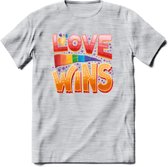 Love Wins | Pride T-Shirt | Grappig LHBTIQ+ / LGBTQ / Gay / Homo / Lesbi Cadeau Shirt | Dames - Heren - Unisex | Tshirt Kleding Kado | - Licht Grijs - Gemaleerd - XL