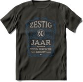 60 Jaar Legendarisch Gerijpt T-Shirt | Blauw - Grijs | Grappig Verjaardag en Feest Cadeau Shirt | Dames - Heren - Unisex | Tshirt Kleding Kado | - Donker Grijs - M