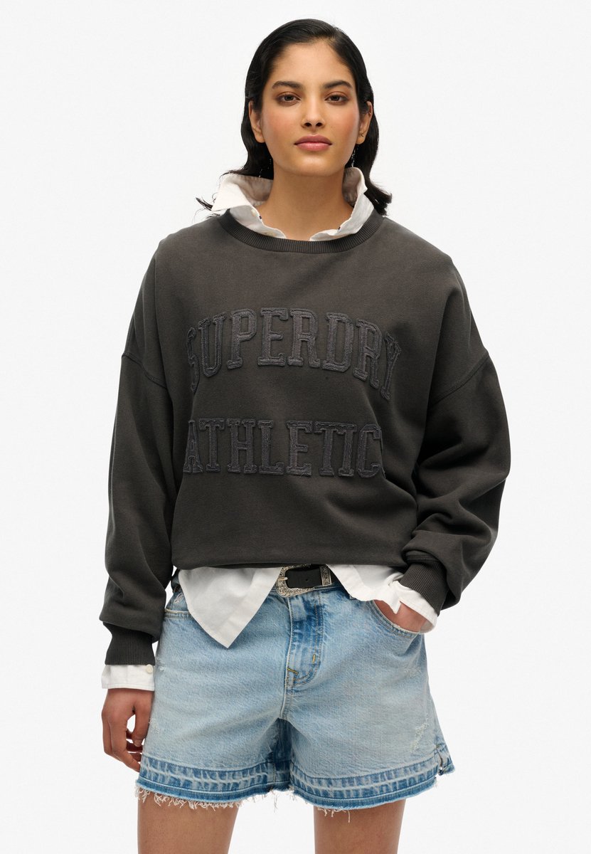 Superdry Athletic Essentials tonal sweatshirt met ronde hals en appliqué Dames Truien Zwart