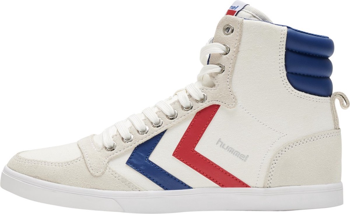Hummel Slimmer Stadil High sneakers in wit, blauw en rood met een bovenwerk van linnen en suede, gumrubberen zool.