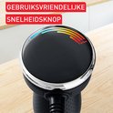 Close-up van de zwarte bovenkant van de Tefal staafmixer met een gekleurd LED-display. Tekst: GEBRUIKSVRIENDELIJKE SNELHEIDSKNOP.