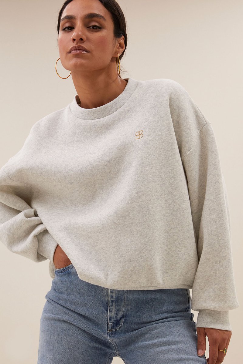 108902 Bibi logo sweater