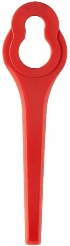 Une seule lame de coupe-herbe en plastique rouge.