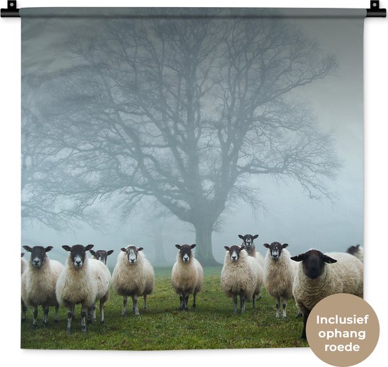 Wandkleed Schaap - Kudde schapen in de mist Wandkleed katoen 60x60 cm - Wandtapijt met foto