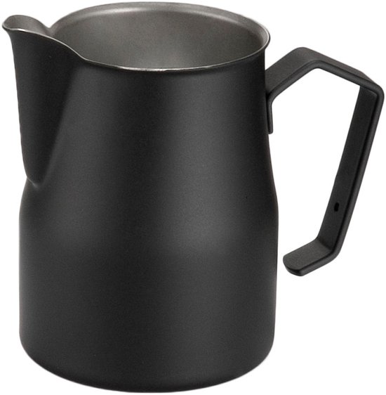 Zwarte Motta Europe melkkan van 35 cl met handvat.