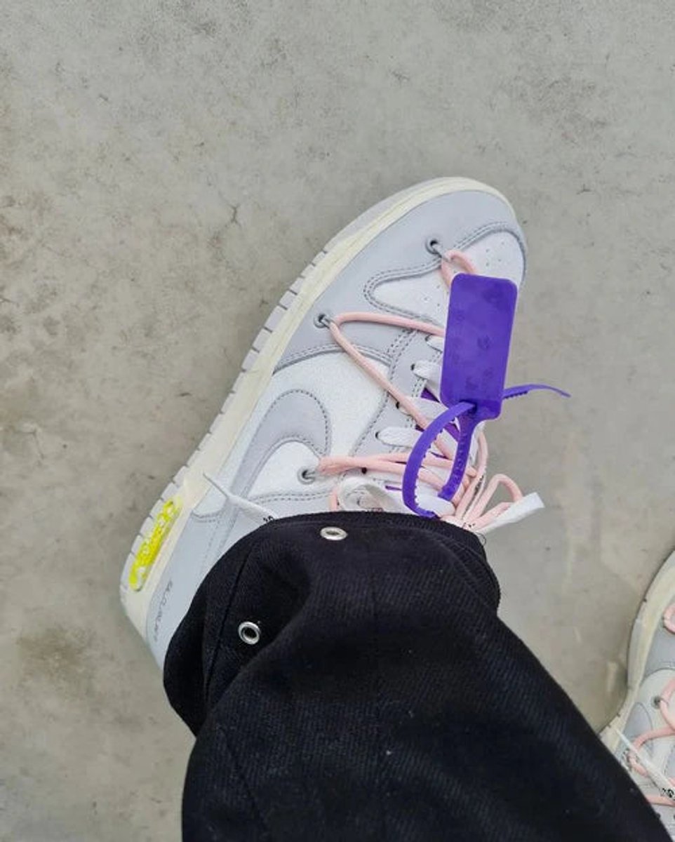 Nike Dunk Low Off-White Lot 24