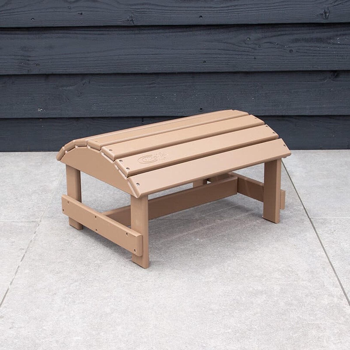 Originele Adirondack Voetenbank | Kunststof | Lichtbruin | Foot-Stool | Binnen 2-5 werkdagen geleverd | 10 jaar garantie | Canada Comfy Chair