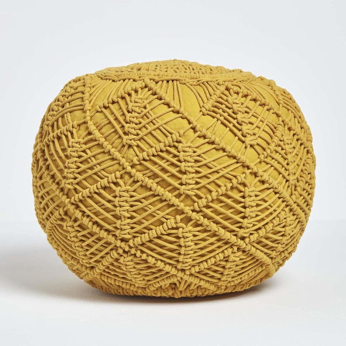 Gebreide Poef - Voetenbank Haakwerk - Woonkamer Decoratie - Handgeweven Macramé - 40 x 50 cm - Mosterdgeel
