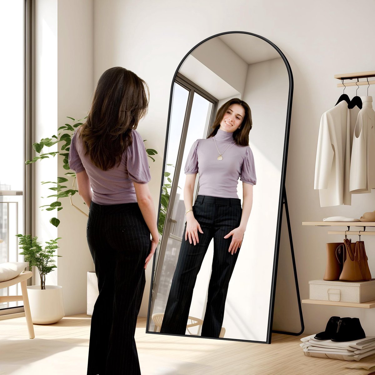SnelShoppen - Staande Boogspiegel 180 x 66 cm - Grote Gebogen Full-Body Spiegel met Zwart Aluminium Frame - Hangend en Staand - Kantelbaar voor Woonka
