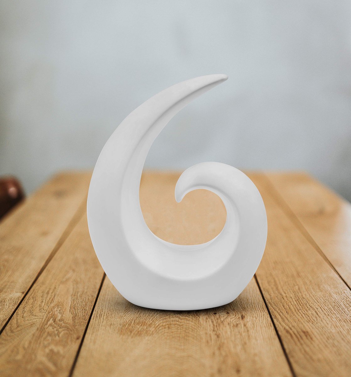 Keramische sculptuur 20 cm hoog - moderne decoratie in wit - decoratieve spiraal - perfect als geschenk - ShopVlot