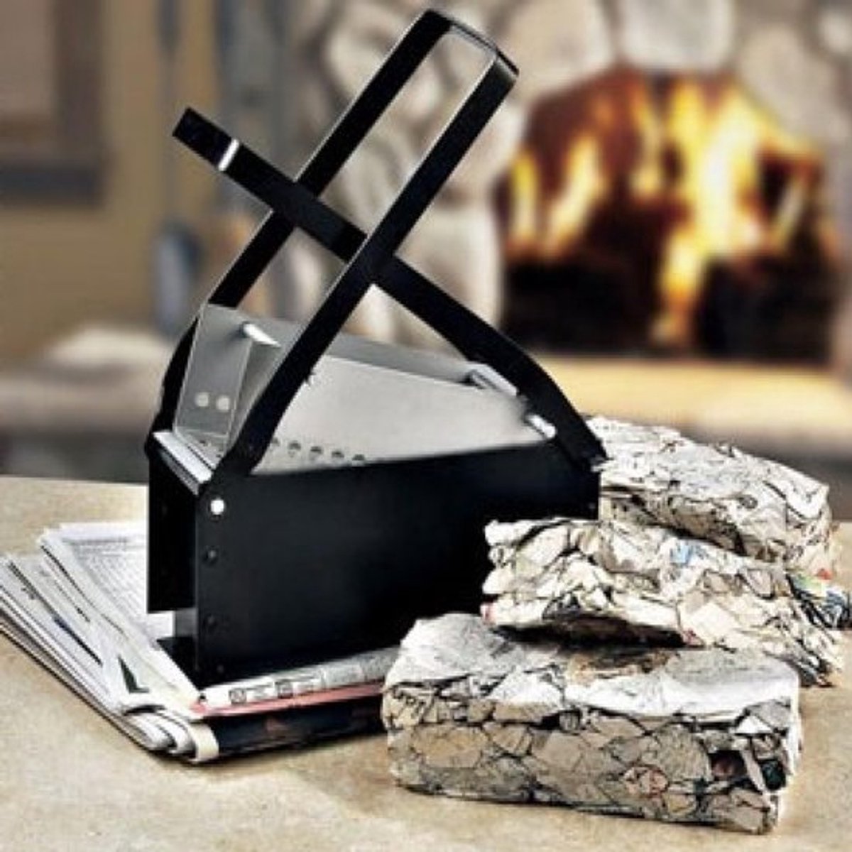 Papierbrikettenpers Duurzaam - Brikettenmaker - Kranten/Carton - Brandstofcompressor - Milieuvriendelijk - Hoogwaardig ijzer 25,6 x 12,6 x 8,2 cm