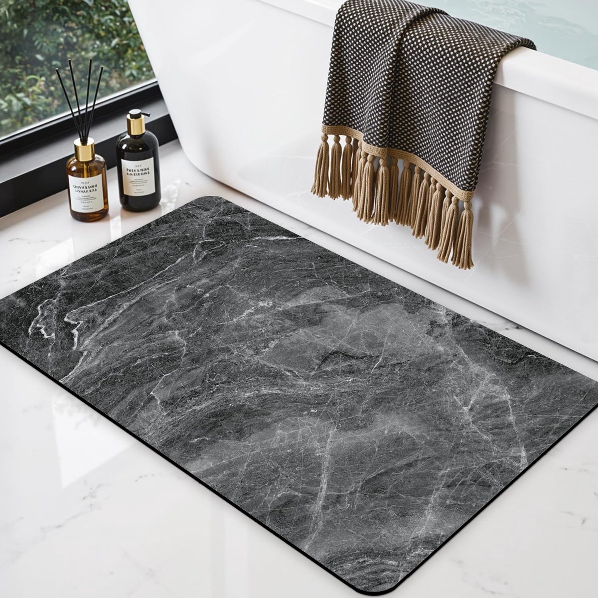 SnelShoppen - DEXI Badmat 60 x 110 cm, Antislip Badmatten, Absorberend Sneldrogend Douchemat voor Badkuip en Doucheruimte, Wasbaar, Houtskoolgrijs