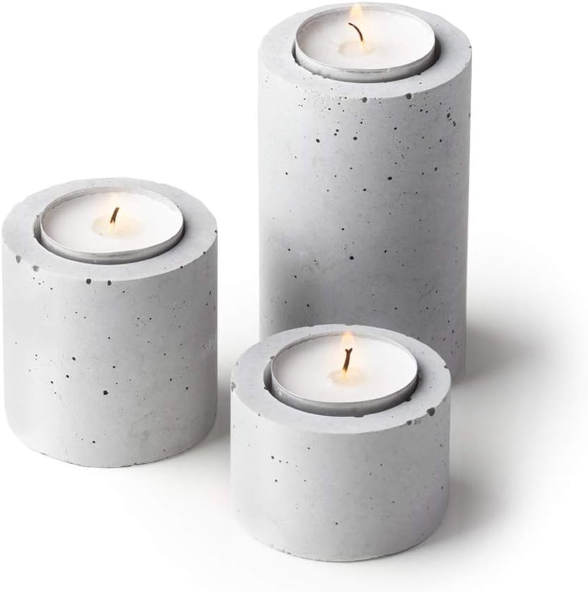 beton | beton kandelaar | handgemaakt product | zacht zilver beton kleur | drie stuks in set | duurzame betonmix
