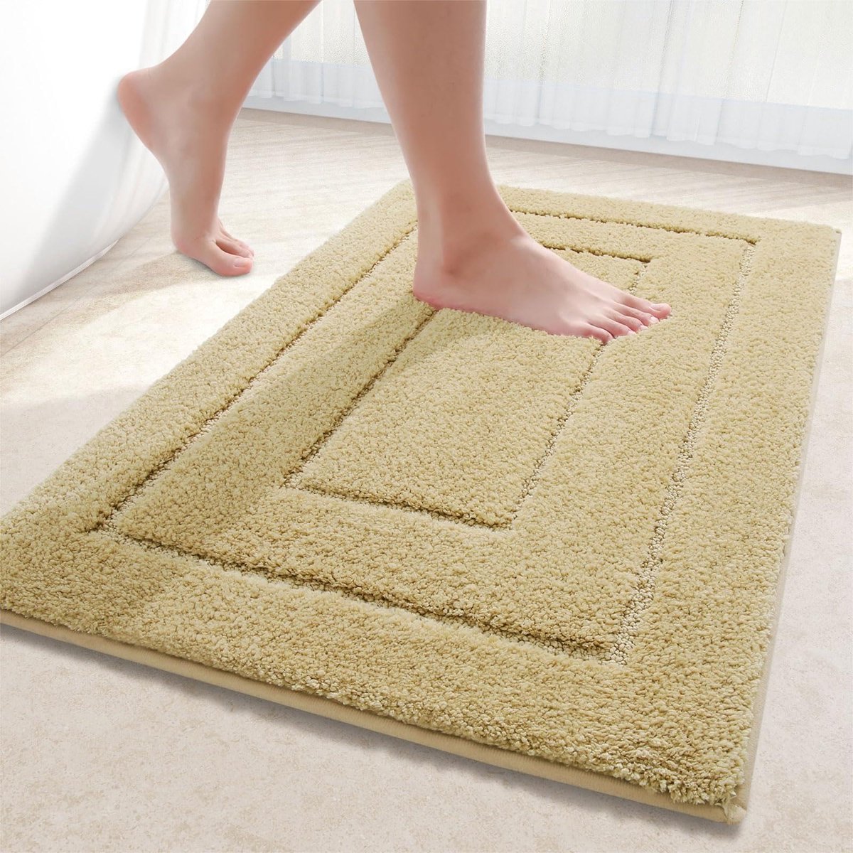 Microvezel Badkamertapijt, Antislip, Wasbaar, Zachte Badmat, Waterabsorberende Badmat Voor Badkamer, 40 x 60 cm, Beige