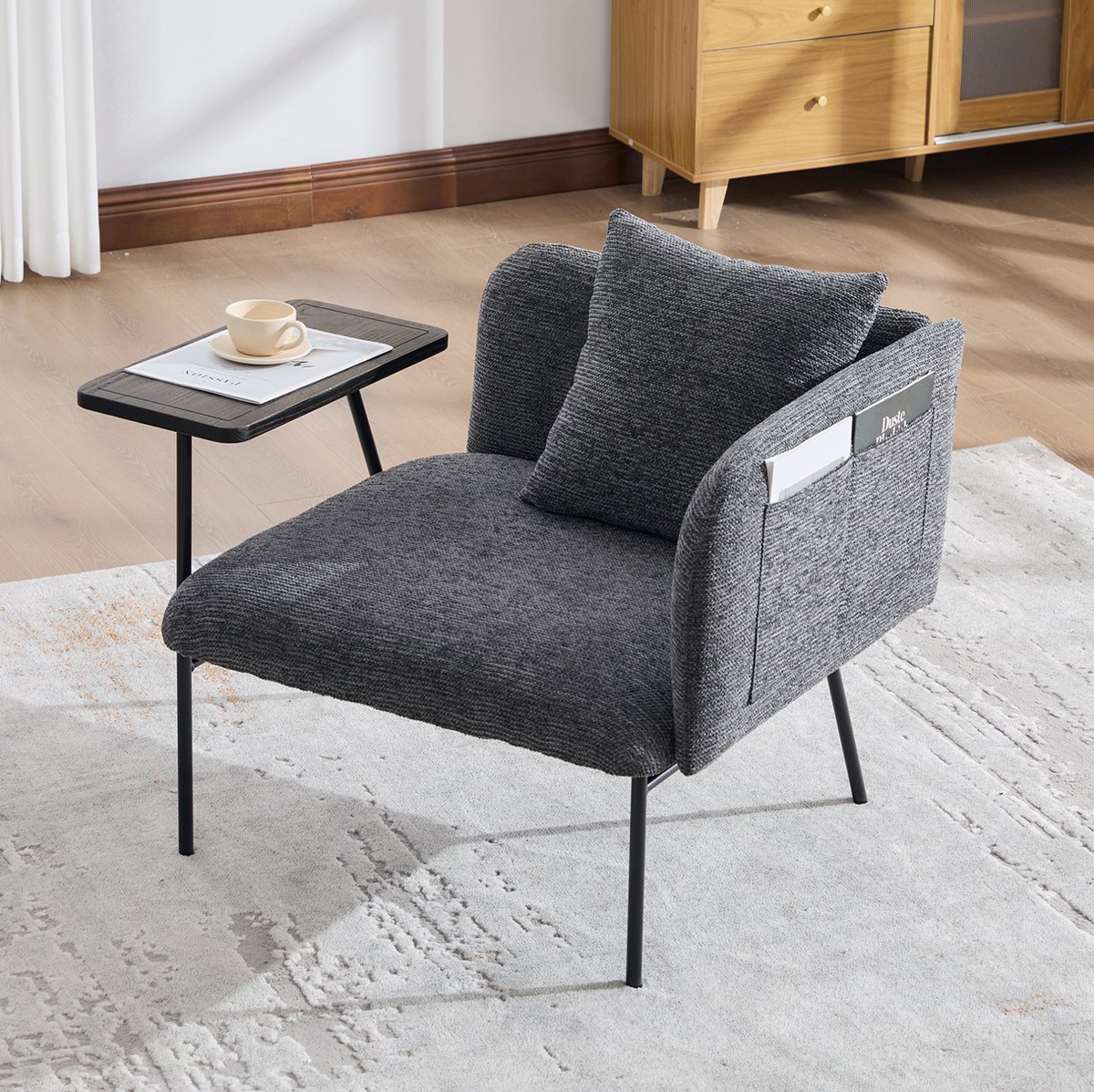 REDOM - Fauteuil - Comfortabele zitting - Met bijzettafel en zijvakken - Minimalistische stijl - Woonkamer of studeerkamer - Chenille - Donkergrijs - 86 x 72 x 71 cm