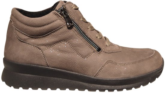 Zijaanzicht van een taupe kleurige veterboot met rits en veters. Metallic glitter details.