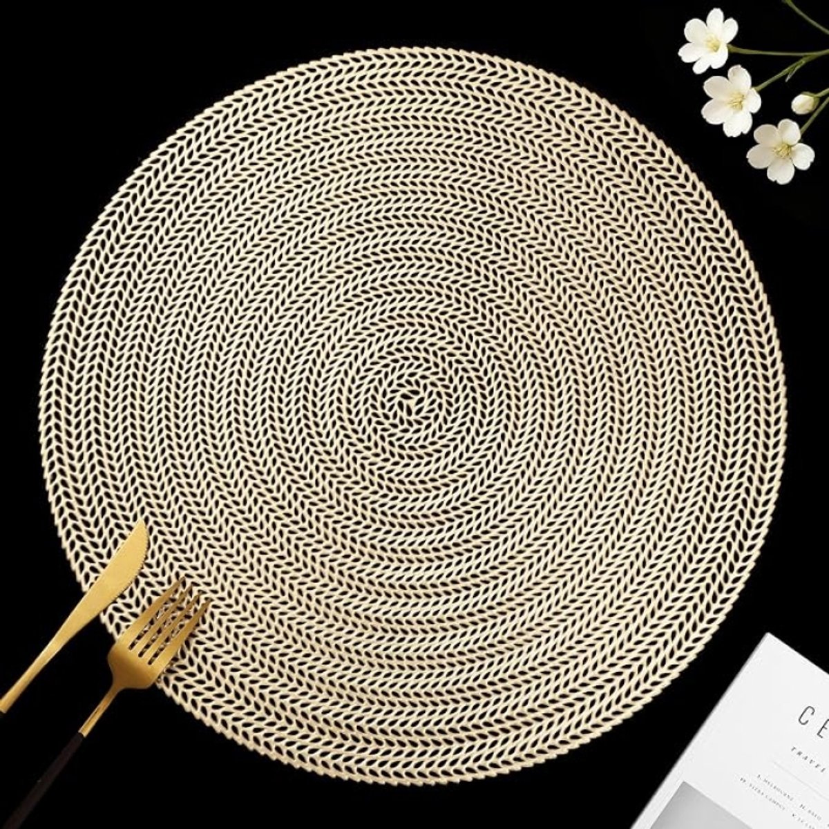 Set van 6 ronde gouden placemats van duurzaam PVC, 38 cm