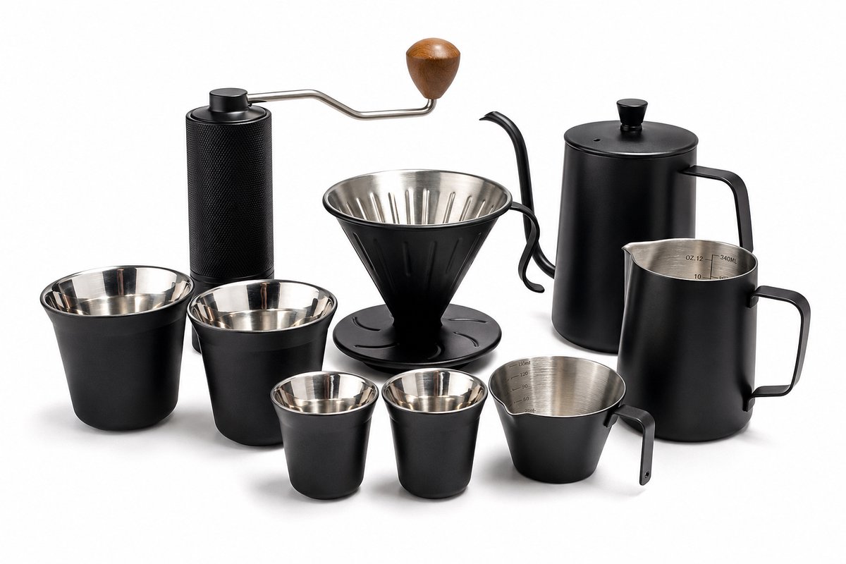 My Green Deal - Complete RVS Koffieset – Barista Set met Handkoffiemolen – RVS Koffiekan 600 ml – Melkkan, Koffiefilter en 4 Koffiekopjes – Mat Zwart – 9-delig