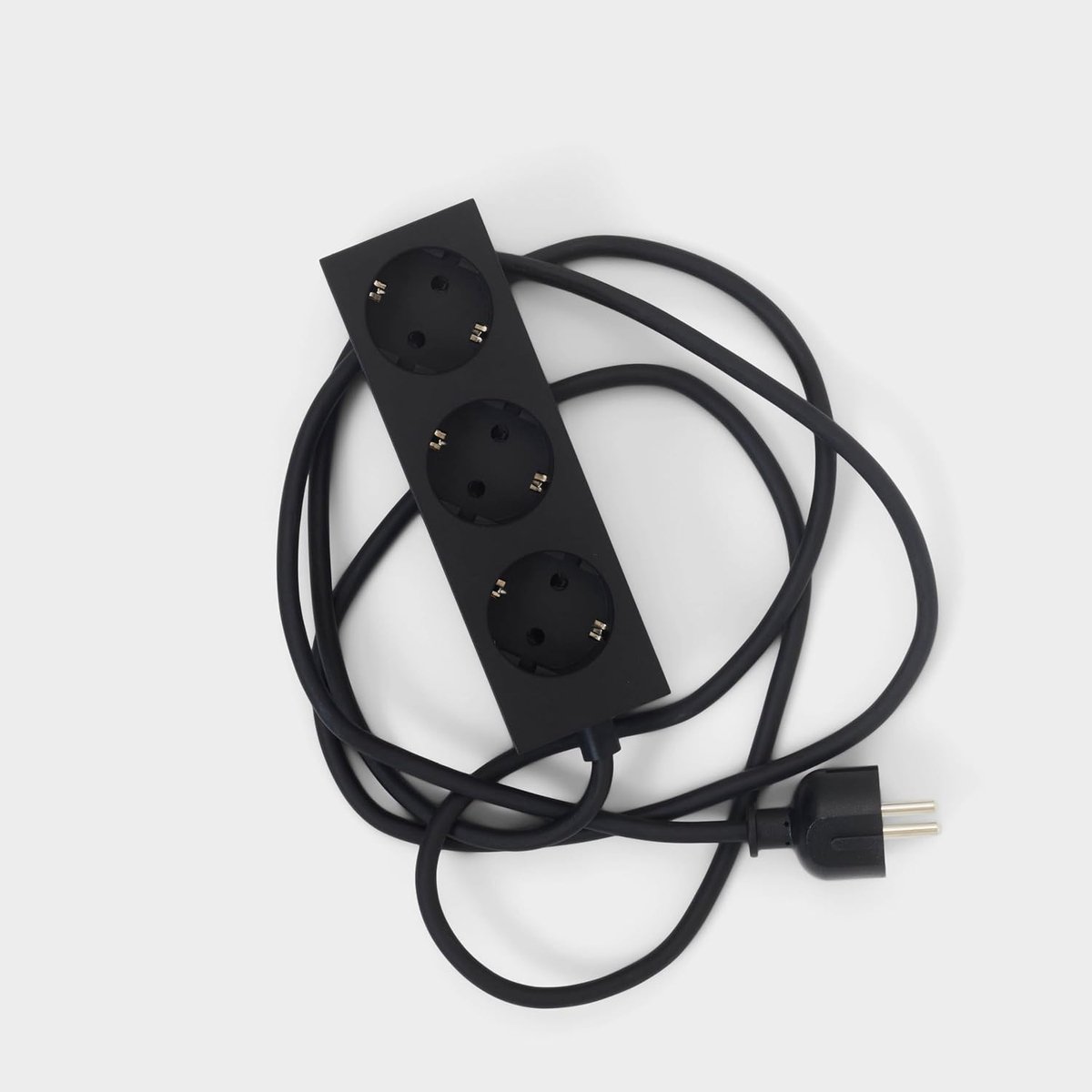 Power Bar Stekkerdoos 2m met magnetische Bodem (Zwart) - Praktisch Stijlvol Meervoudig Stopcontact 3-Voudig Magnetisch - Power Strip 3-Weg