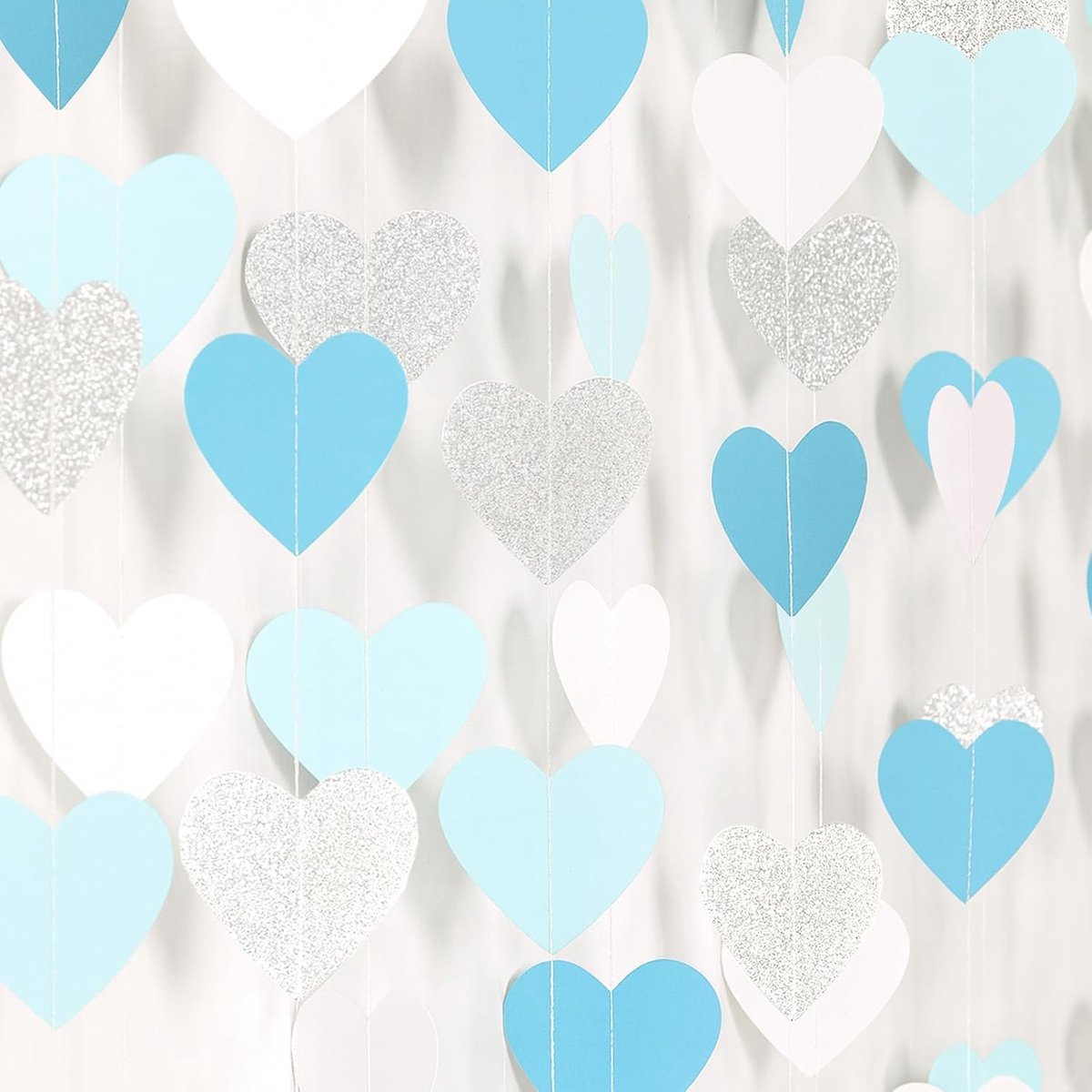 16 m slingers met hartjes, slinger van glitterpapier, blauw, wit, zilver | 4 x 4 m decoratie voor verjaardagen, Kerstmis, bruiloften, babyfeestjes, om te knutselen, winterthema's en afstudeerfeesten