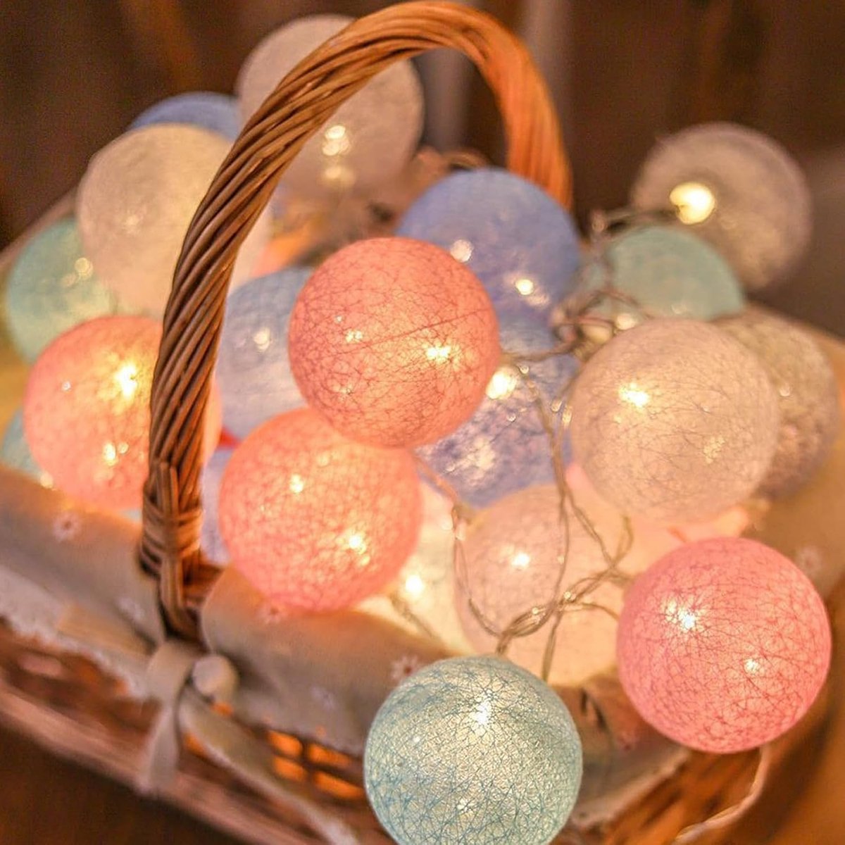 Lichtslinger katoenbollen 6 m - 40 LEDs - USB-aansluiting - creëert een warme sfeer - SnelShoppen