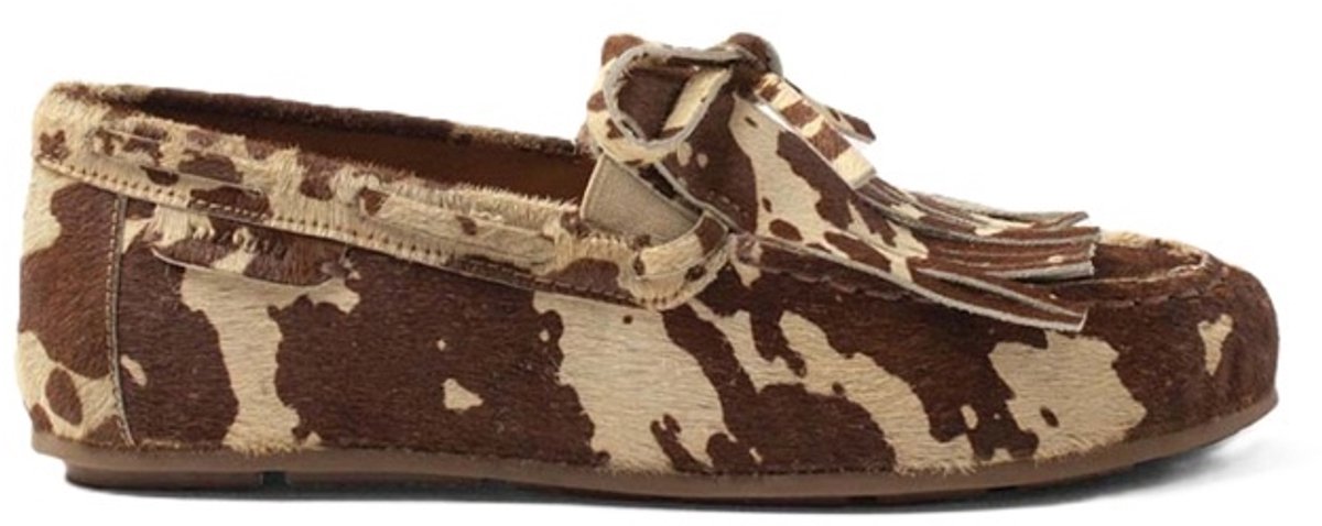 Lazamani hairy leren loafers met koeienprint