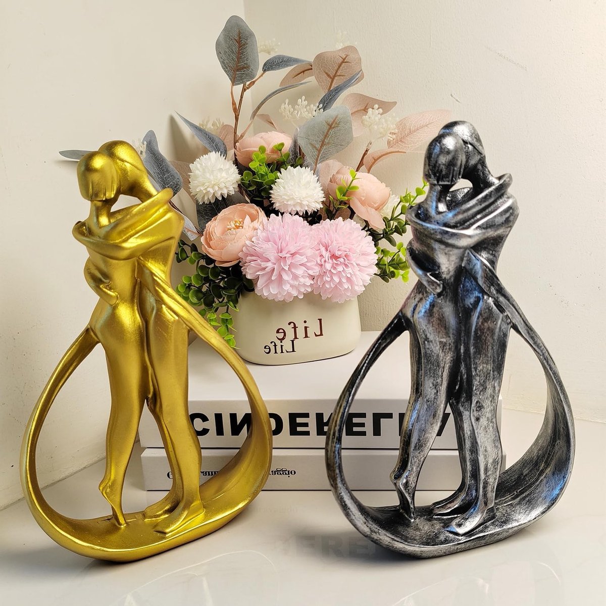 Moderne Abstracte Beeldhouwwerk van Een Koppel, Decoratieve Figuren voor Woonkamer en Kantoor, Uniek Cadeau voor Kunstliefhebbers
