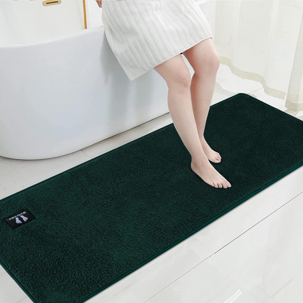 SnelShoppen - Grote Microfiber Badmat 40 x 120 cm - Antislip Badkamer Tapijt - Machinewasbaar - Oeko-Tex 100 Gecertificeerd - Donkergroen - Geschikt v