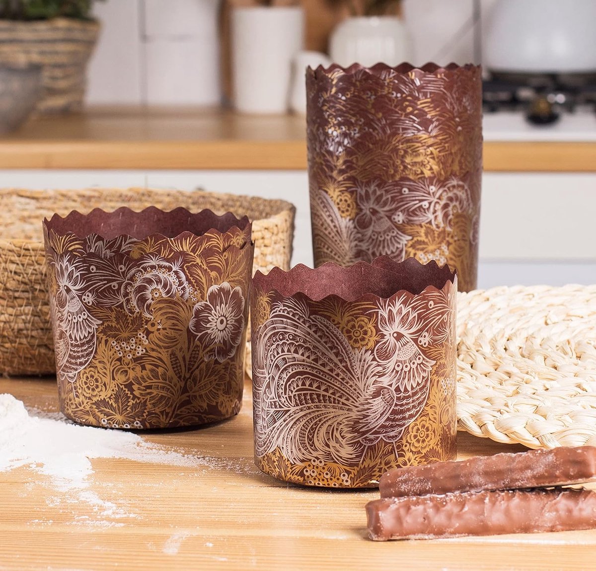 SnelShoppen - 25 Stuks Pasen Brood Bakvormen - Kulich & Panettone Vormen - Bruin Design - Non-Stick Papier - 3.55 x 3.35 inch - Voor Feestdagen en Bak